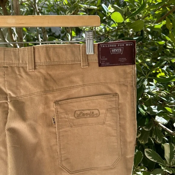 NOS Vintage 70s Levi’s Pleated Corduroy Pants 41x32 USA Made Men